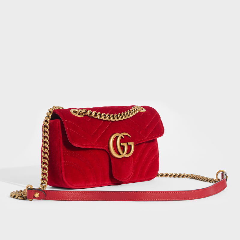 Gucci marmont velvet bag red  Red gucci marmont bag outfit, Gucci