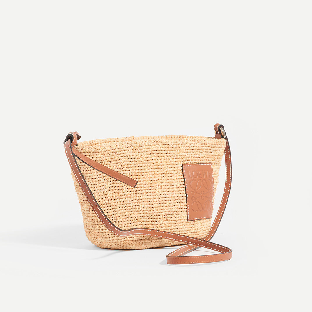 Loewe Paula's Ibiza Drawstring Bucket Crossbody Bag Raffia and Leather Mini  at 1stDibs  loewe paula's ibiza raffia crossbody bag, loewe raffia  crossbody, loewe crossbody raffia bag