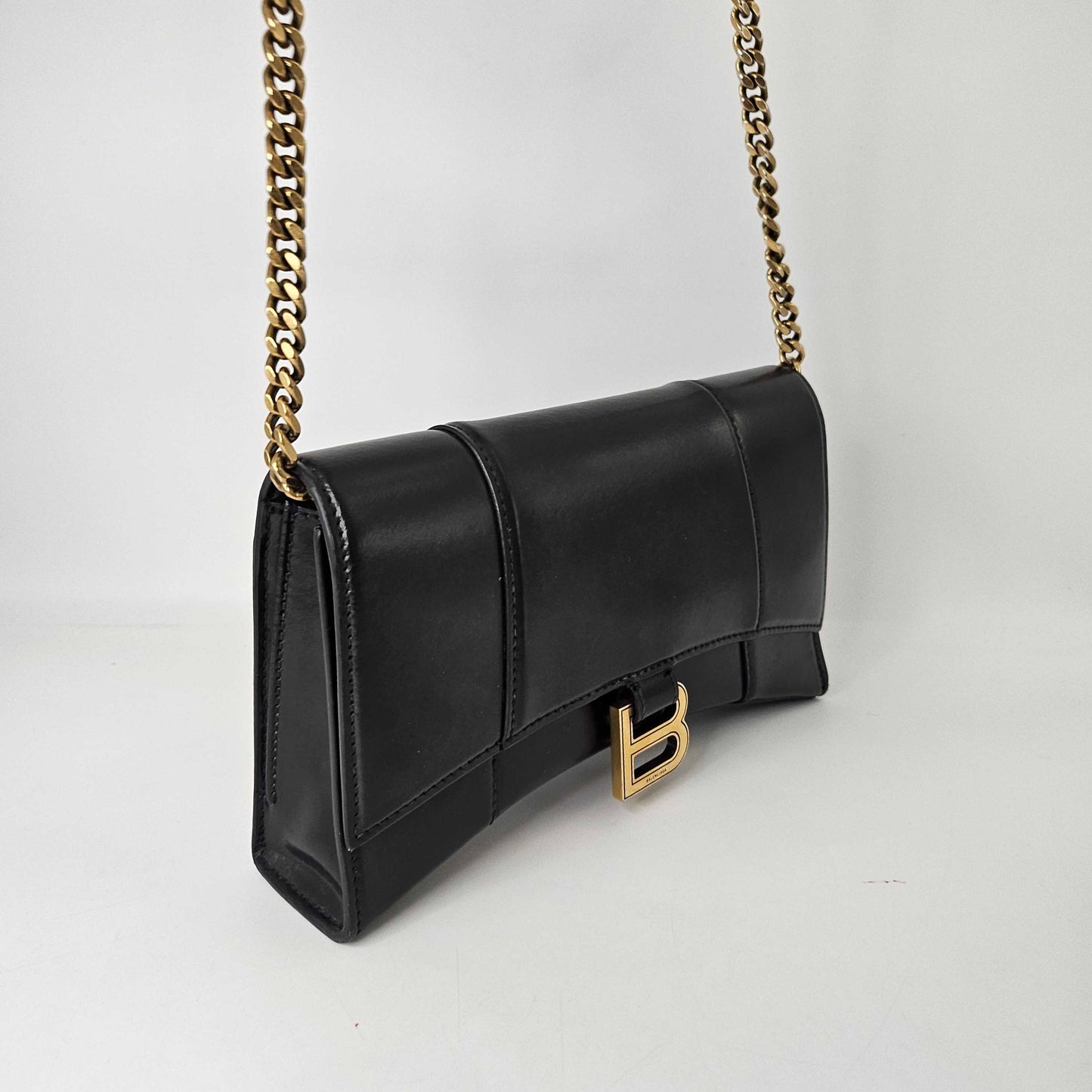 Hourglass Chain Bag in Black [ReSale]