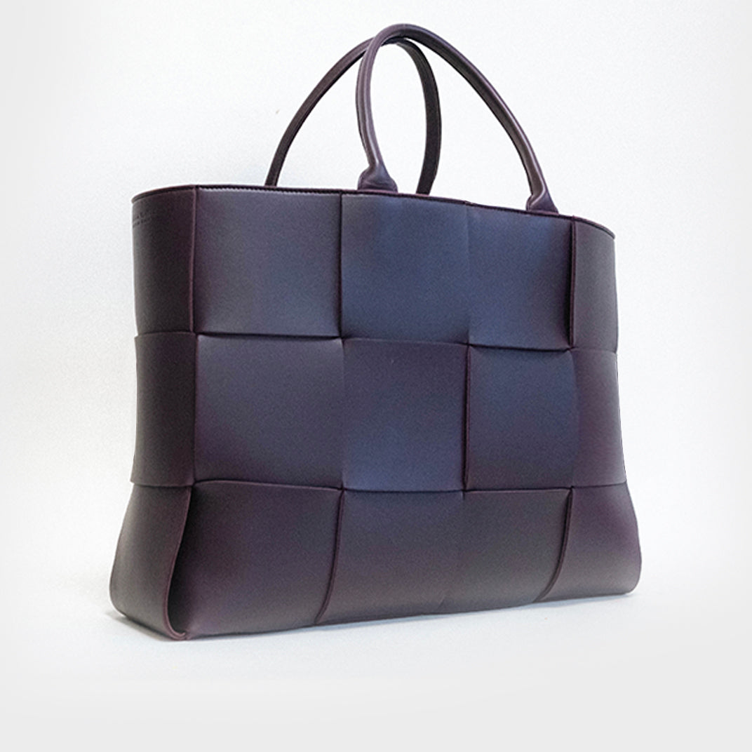 Arco Large Intrecciato Lambskin Tote Bag in Purple