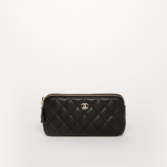 Small CC Quilted Lambskin Clutch With Chain in Black