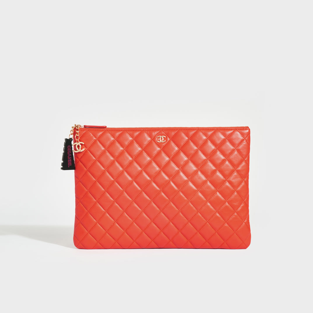 Matelassé Lambskin Clutch in Red