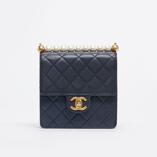 Small Chic Pearls Flap Bag in Navy Leather