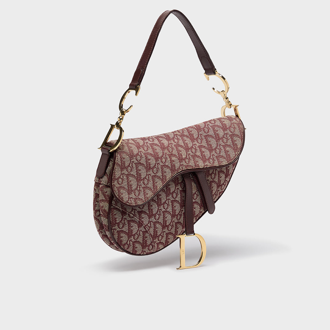 Trotter Saddle Canvas Shoulder Bag in Red