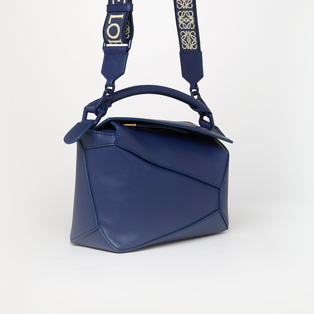 Small Puzzle Edge Shoulder Bag in Blue Leather