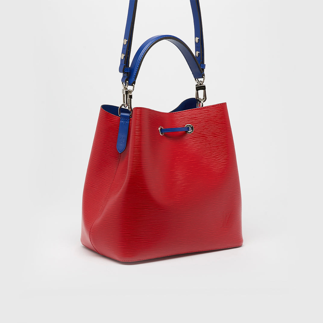 NéoNoé MM Bucket Bag in Red Epi Leather