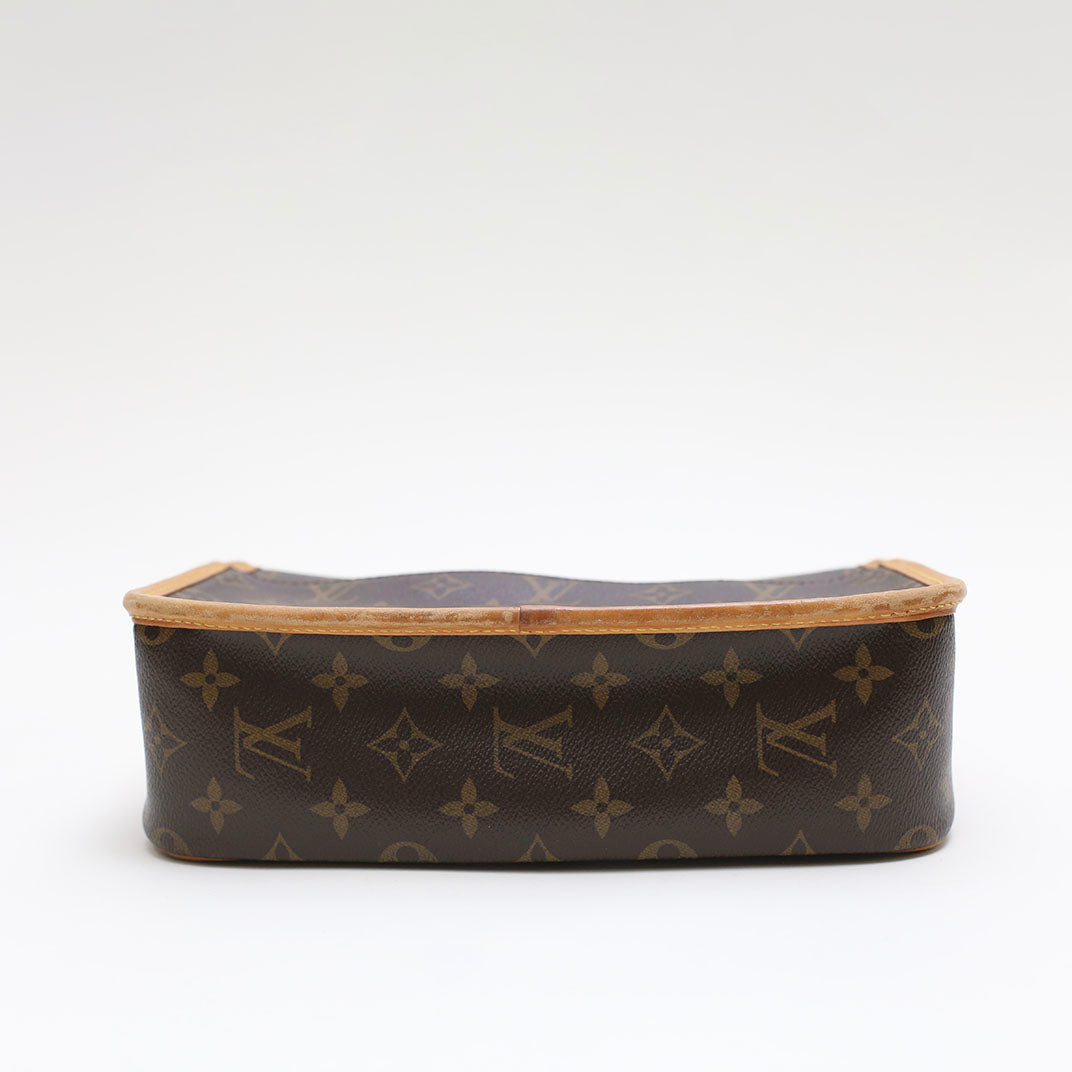 Monogram Sologne Shoulder Bag in Monogram Canvas 2011 [ReSale]