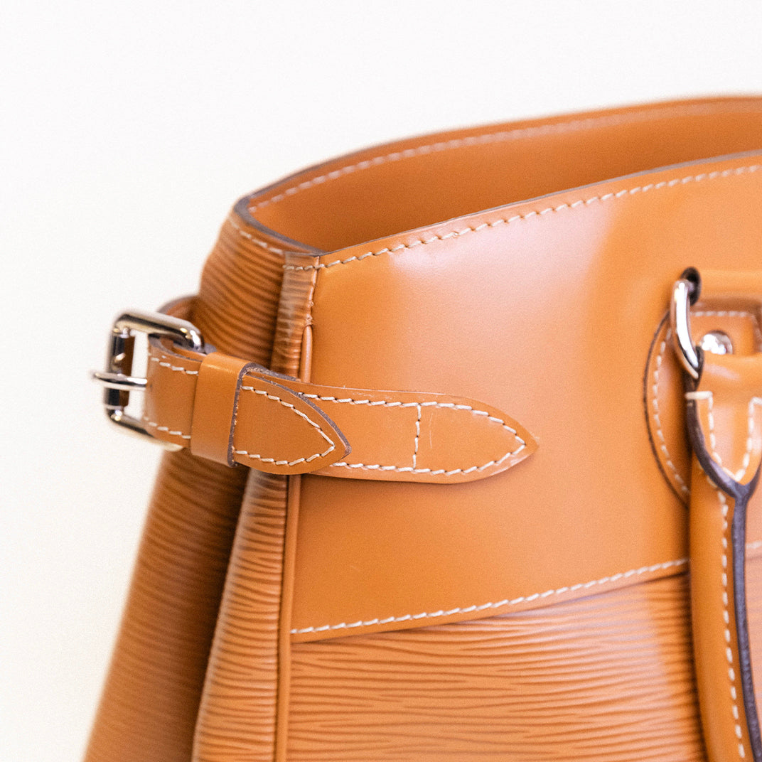 Passy GM Bag in Tan Epi Leather 2007