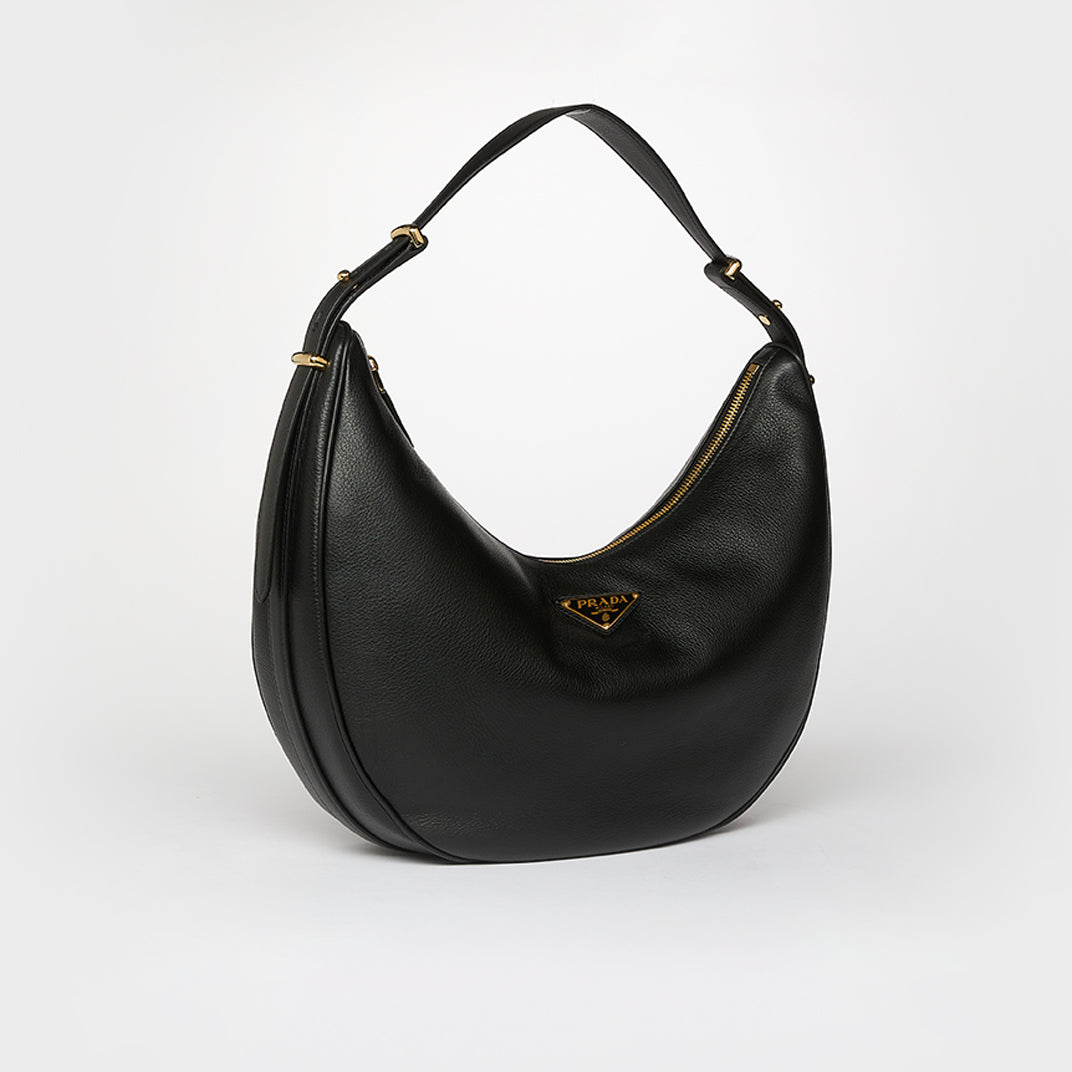 Arqué Large Shoulder Bag in Black