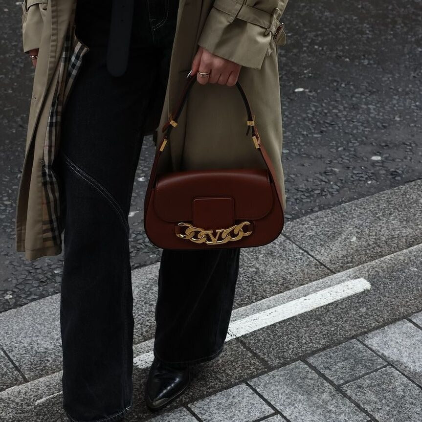 Medium V-Logo Chain Leather Shoulder Bag in Brown