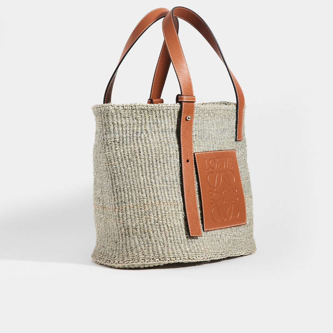 Basket Medium Woven Tote in Grey