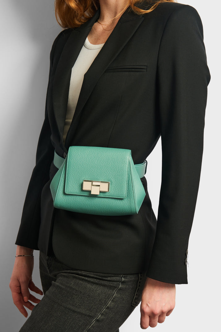 Bottega Veneta Intrecciato Leather Crossbody Bag – Collectif Consignment