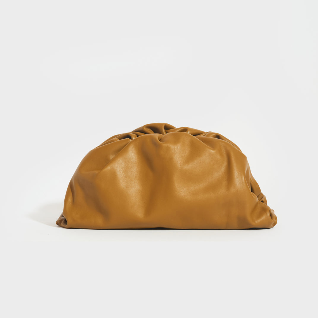 Bottega veneta 2024 camel pouch