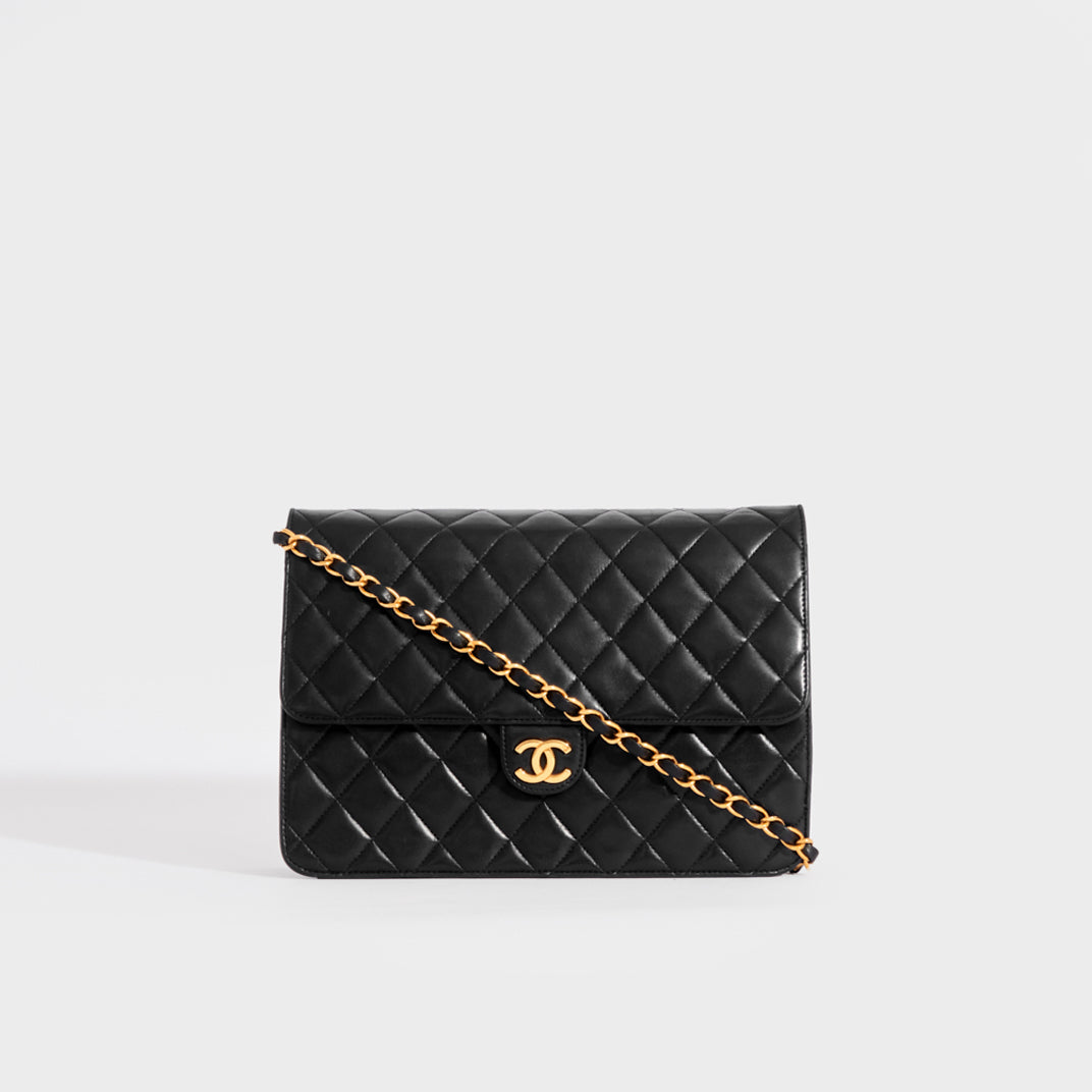 CHANEL Caviar Quilted Mini Chain Bag Black 1286707 | FASHIONPHILE