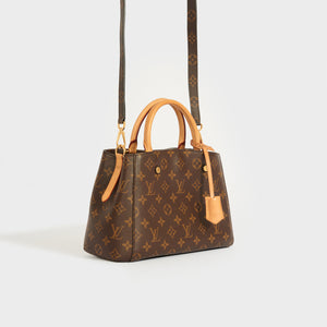 Montaigne BB bag in black leather Louis Vuitton - Second Hand / Used –  Vintega