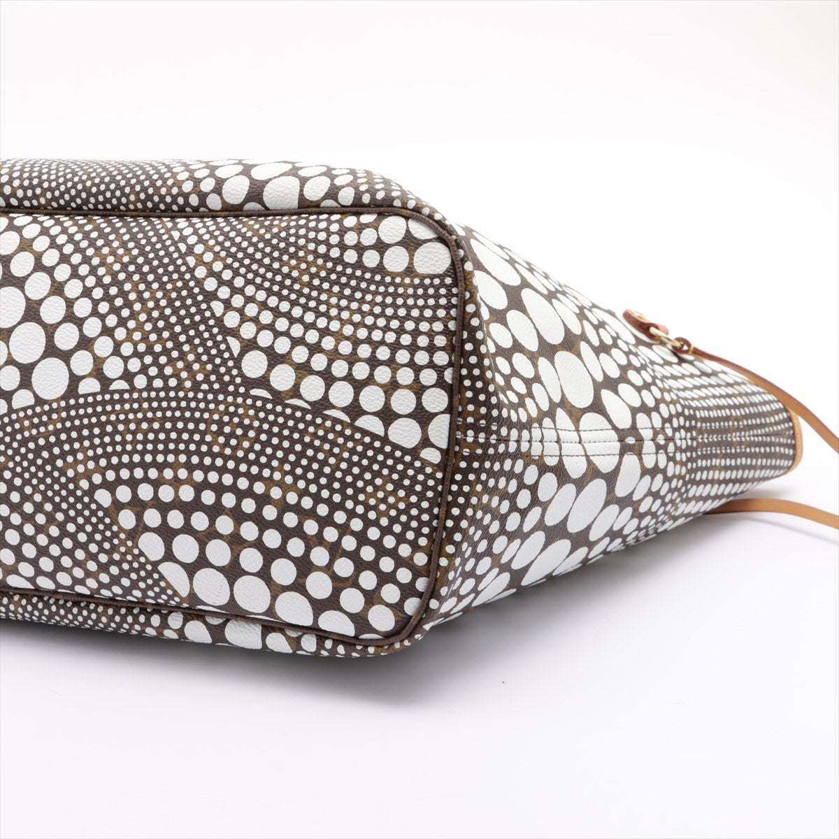 Louis Vuitton Bag Alma BB by Yayoi Kusama – YangGallery
