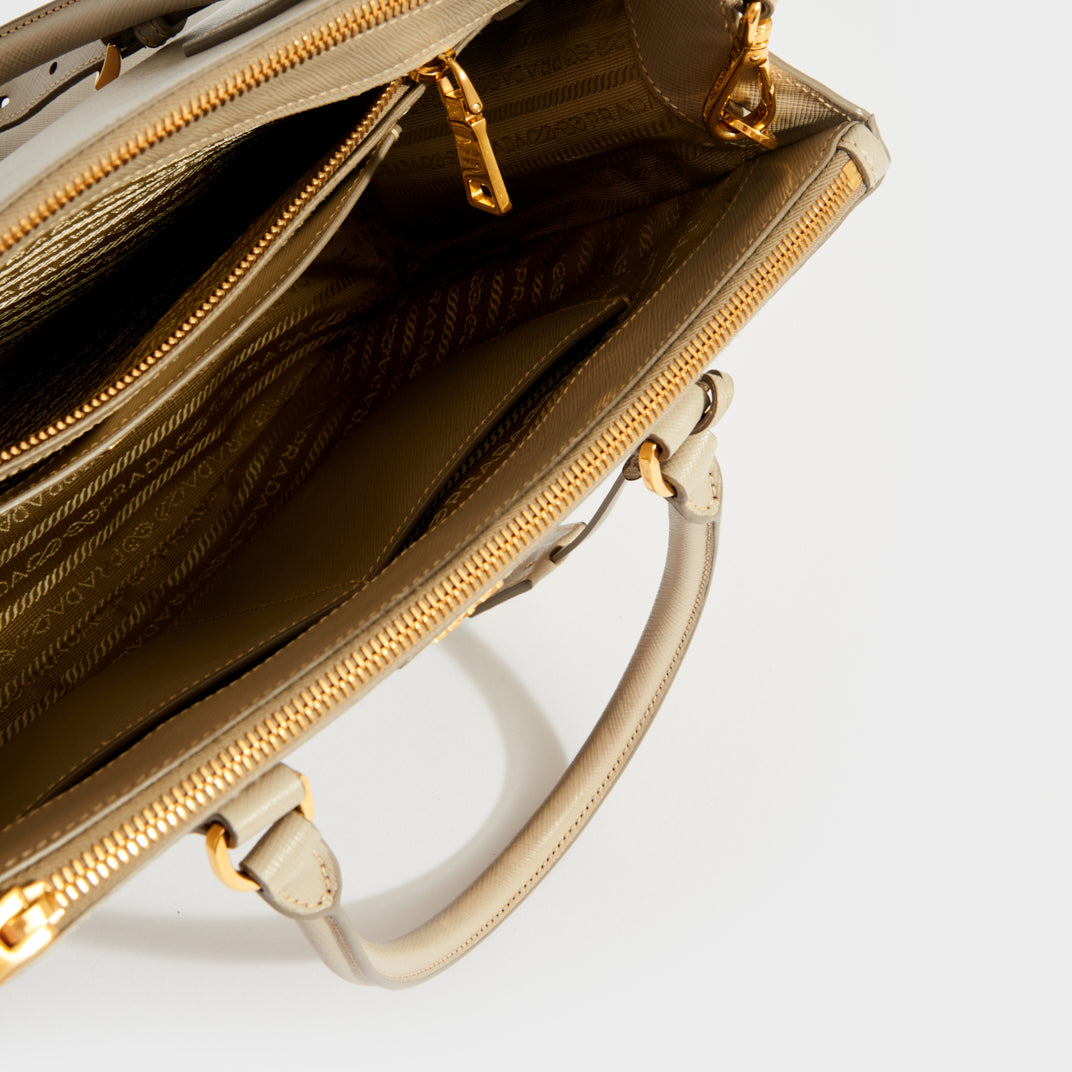 Galleria leather handbag Prada Beige in Leather - 31485695